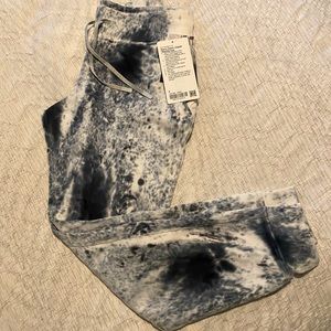 BNWT lululemon warm down marble dyed jogger sz 6